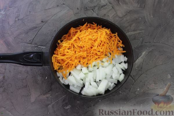 Фасолевый суп с мясом, баклажанами и помидорами