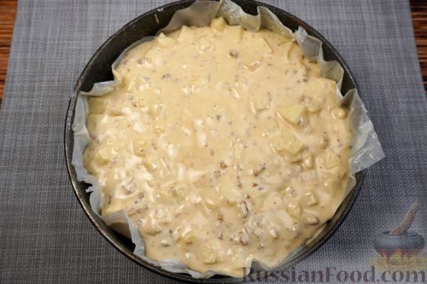 Яблочный пирог с орехами